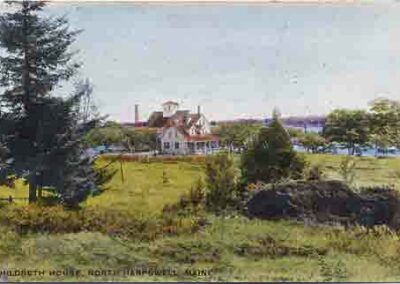 Hildreth House Opened in 1907 by Charles Hildreth and operated by various members of the Hildreth family It is on what is now called Hildreth Road. They featured shore dinners, out door and salt water activities with a 240 foot dock. Later owned by Dr. Otis Downs. The farm house still exists as is the residence of the Howlands.